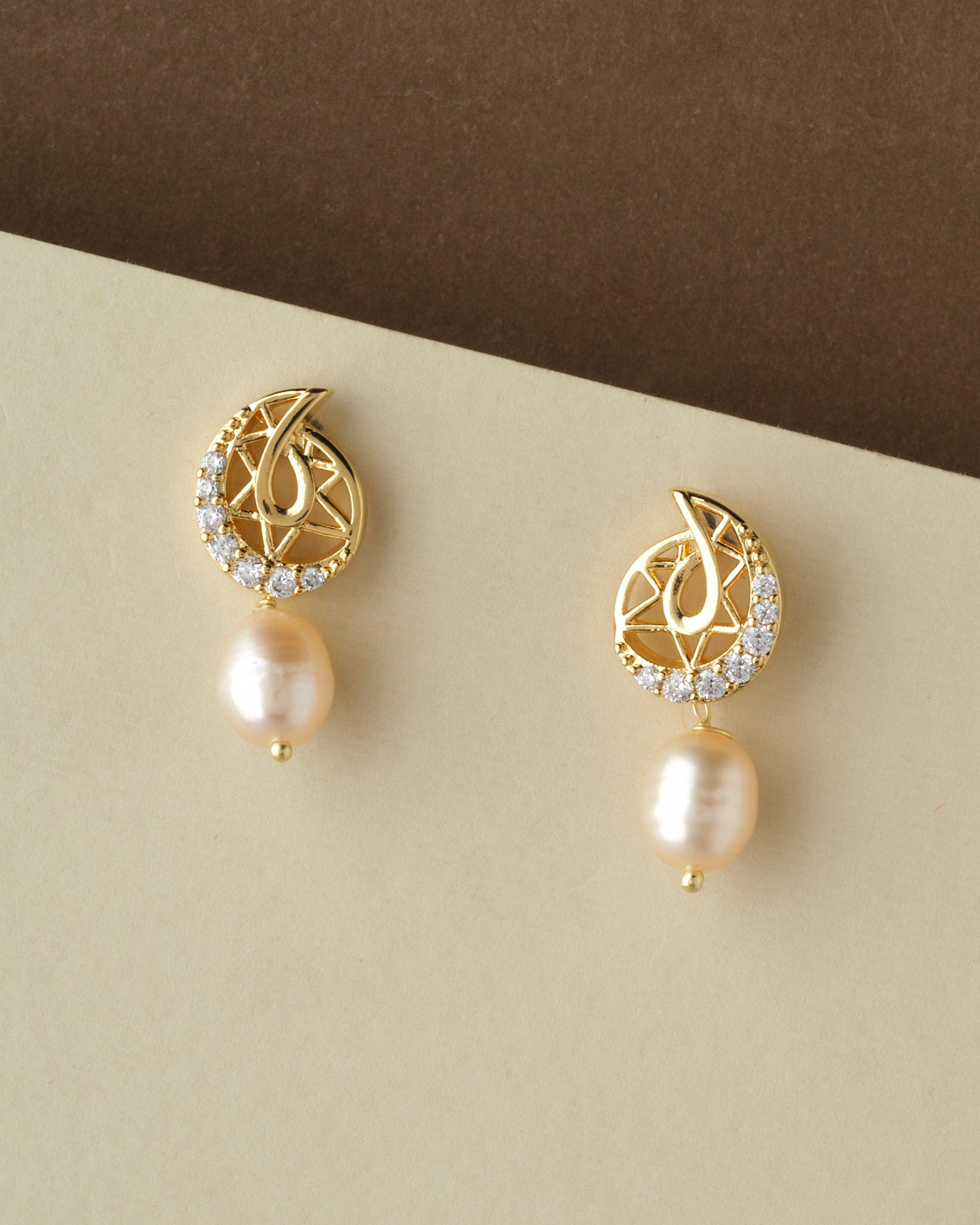 White Pearl Earrings – Echeveria